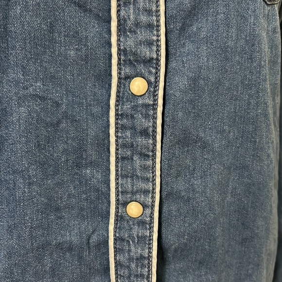 MAJE Denim Long Sleeve Pearl Button Front Top Shirt Jacket Womens Sz 2 Medium - Picture 3 of 14